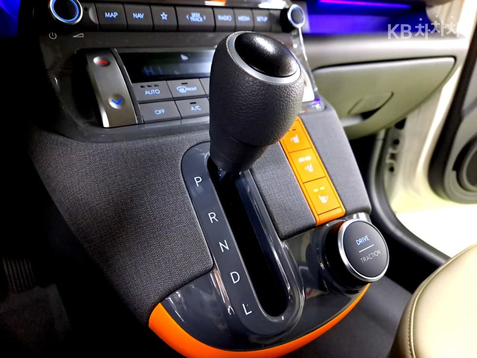 Хюндай Каспър1.0 Турбо Бензин 디 에센셜 - 10