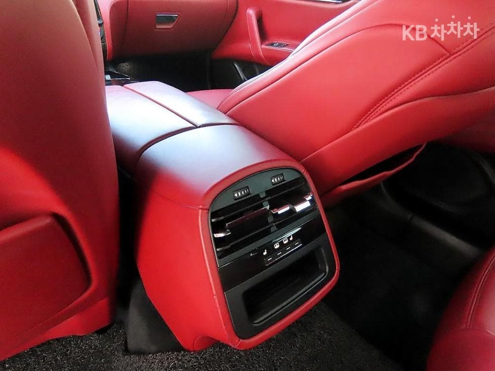 마세라티 콰트로Forte3.0 S Q4 V6 - 16