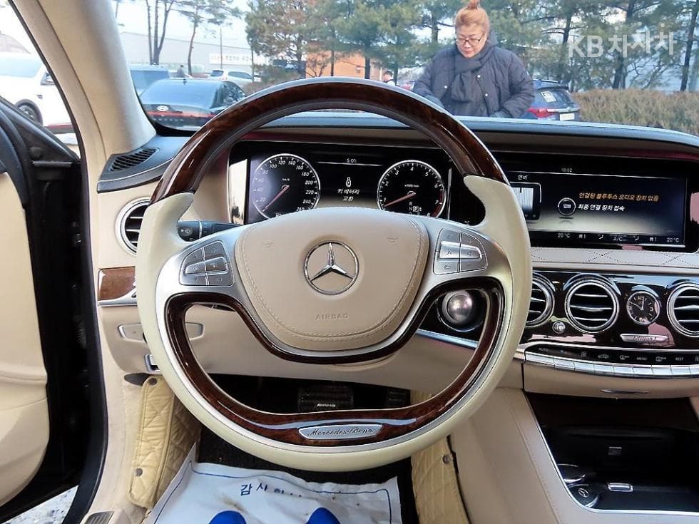 Mercedes-Benz Нов S-КласS500L W222 - 8