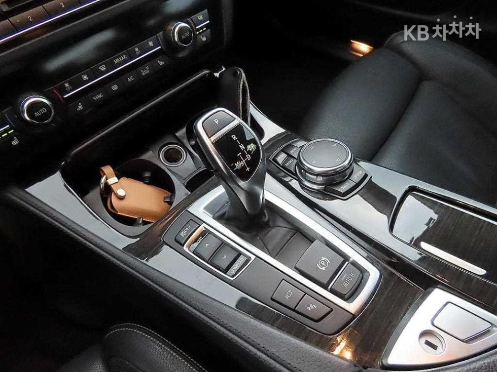 BMW Нов5 Серия528i Лукс Plus F10 - 11