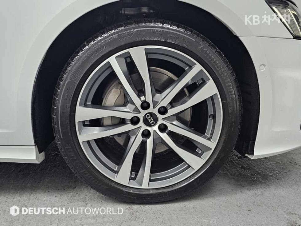 Audi A6(C8)45 TFSI Quattro Premium - 5