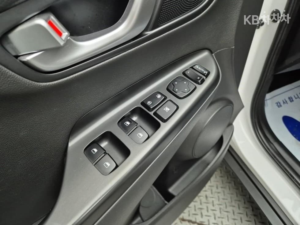 Хюндай The New (фейслифт) Kona1.6 Бензин Турбо 2WD Смарт - 16