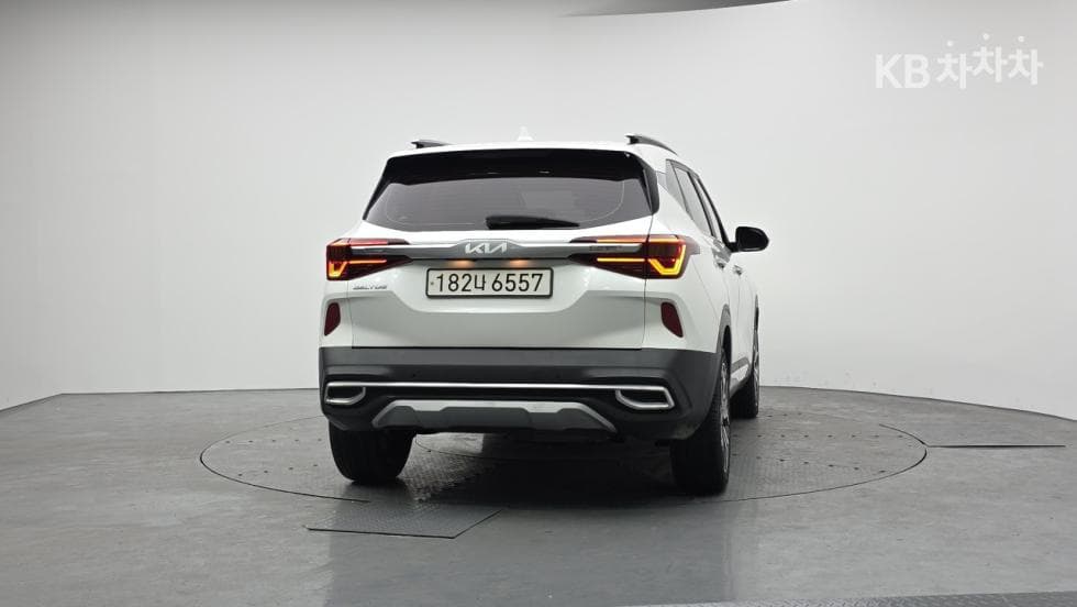 Kia Seltos1.6 Gasoline Turbo 2WD Signature - 4