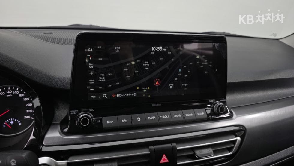 Kia Seltos1.6 Gasoline Turbo 2WD Signature - 9