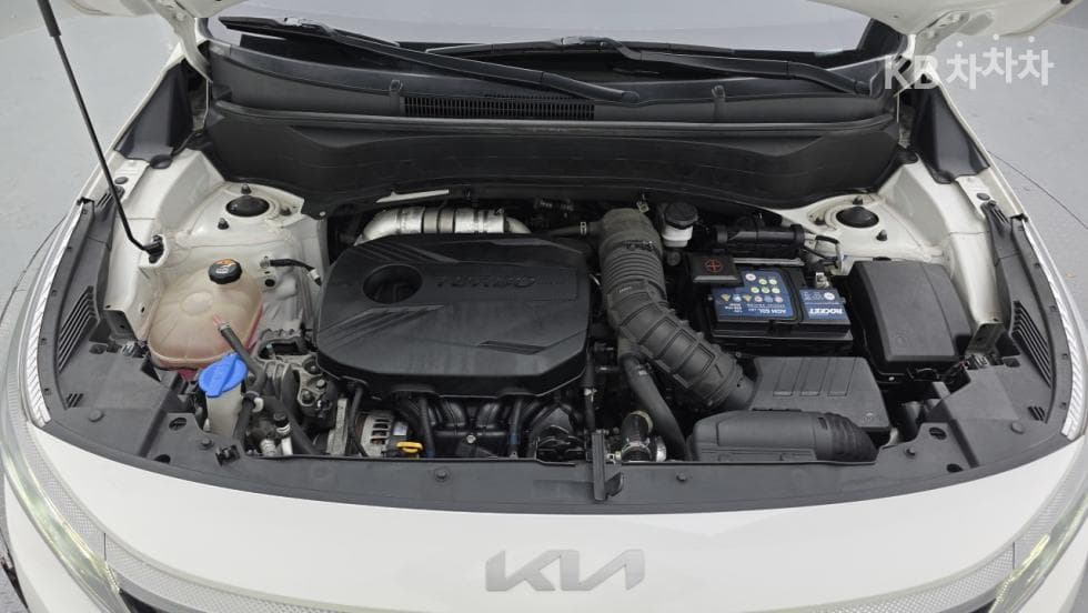 Kia Seltos1.6 Gasoline Turbo 2WD Signature - 12