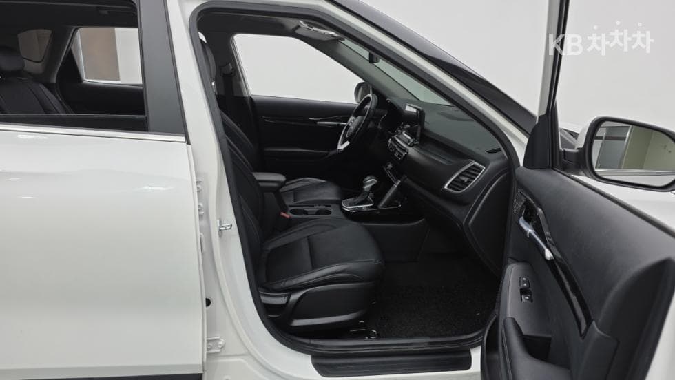 Kia Seltos1.6 Gasoline Turbo 2WD Signature - 14