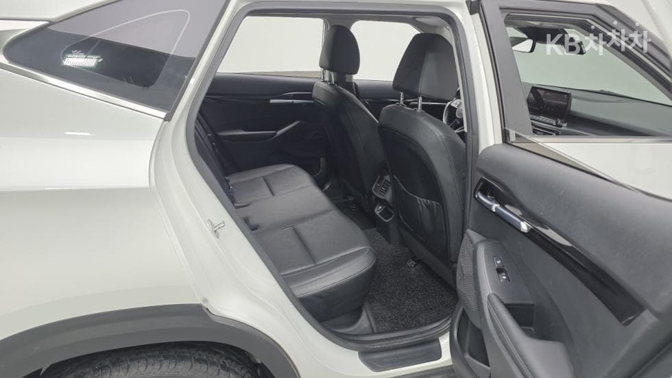 Kia Seltos1.6 Gasoline Turbo 2WD Signature - 15