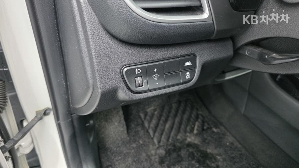 Kia Seltos1.6 Gasoline Turbo 2WD Signature - 21