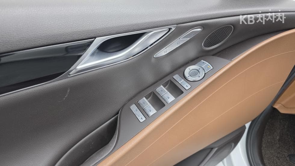 Genesis G80(RG3)2.5 Turbo Gasoline Direct Injection 2WD - 15