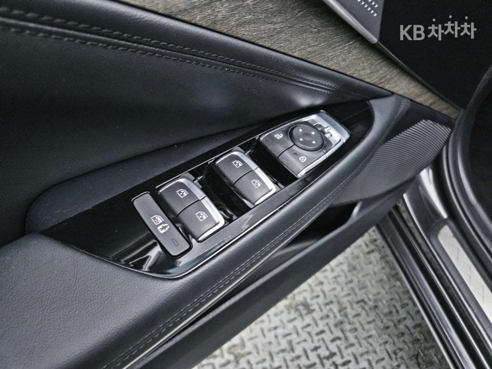Kia K82.5L gasoline Noblesse - 10