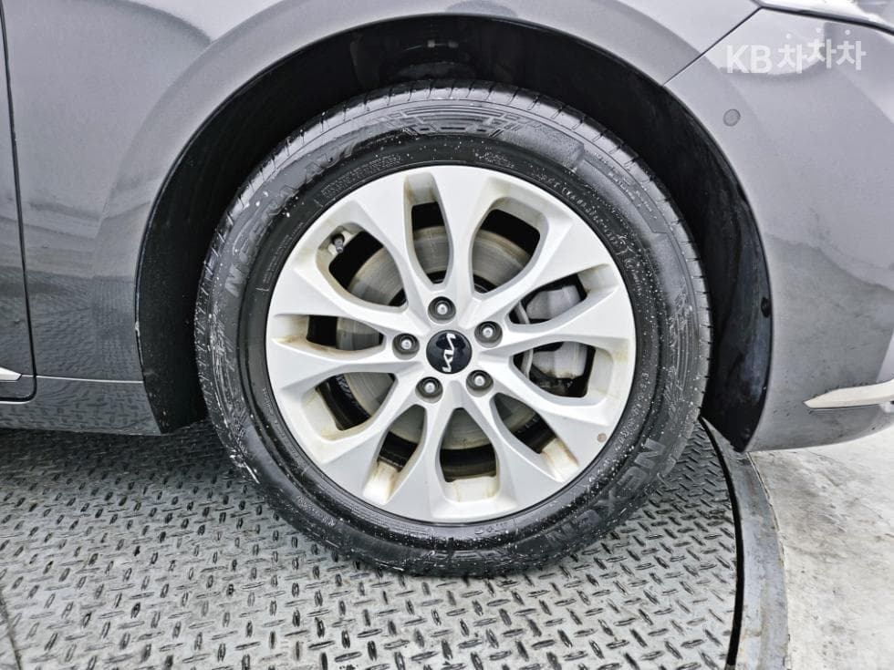 Kia K82.5L gasoline Noblesse - 22