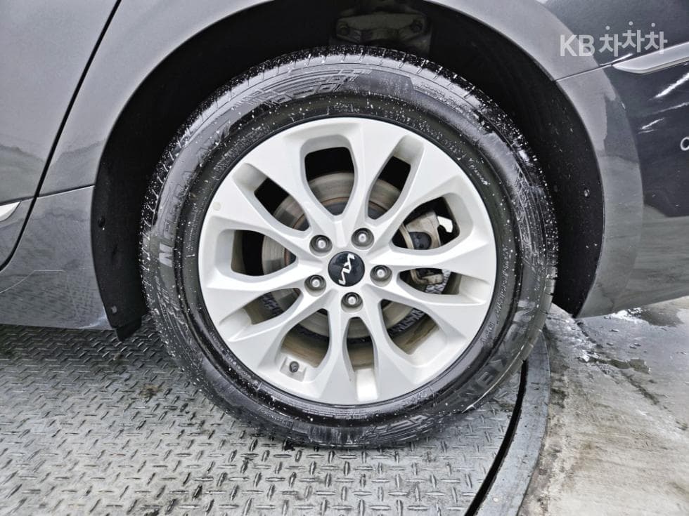 Kia K82.5L gasoline Noblesse - 23