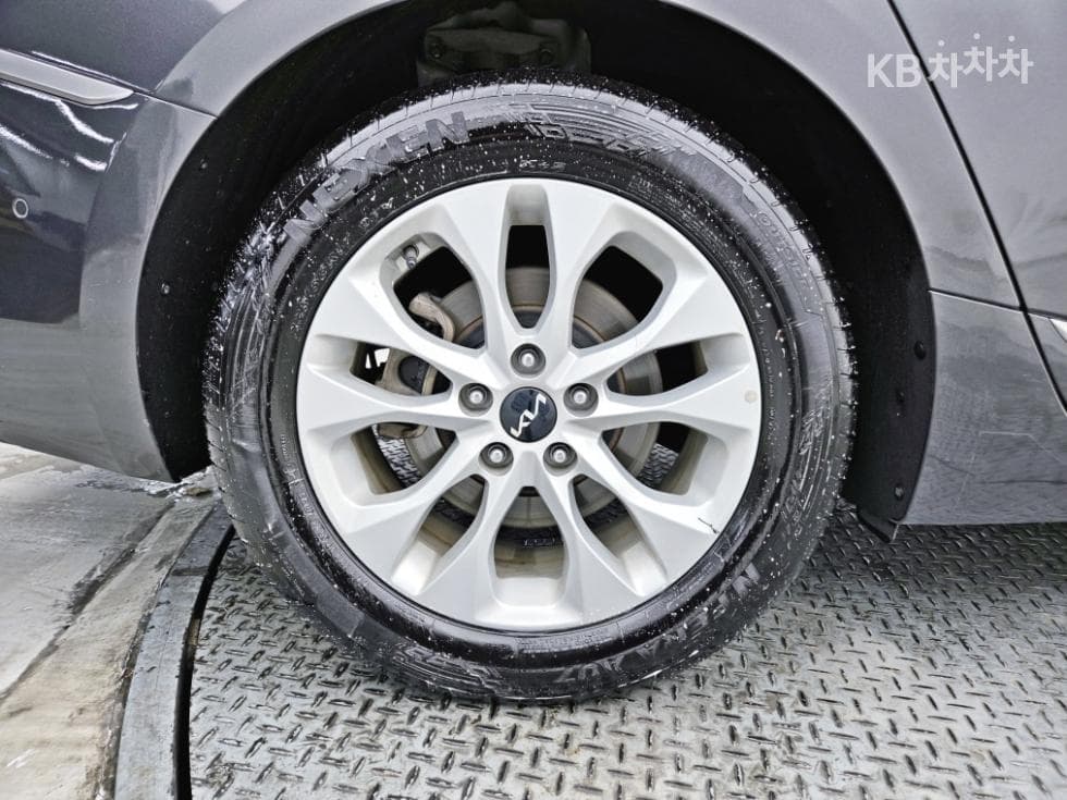 Kia K82.5L gasoline Noblesse - 24
