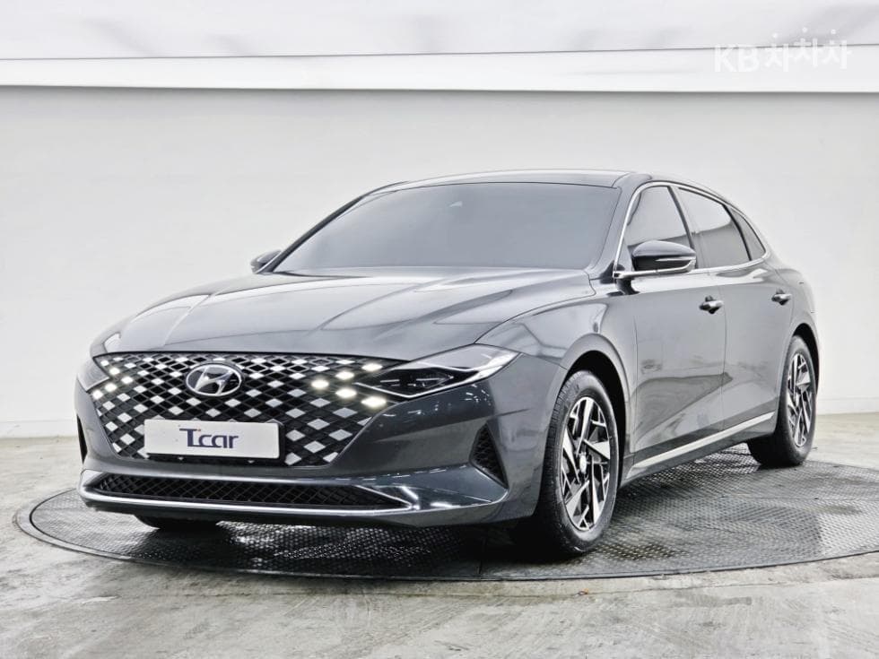 Hyundai The New (facelift) Grandeur (Azera) Hybrid 2.4 Premium - Image 1