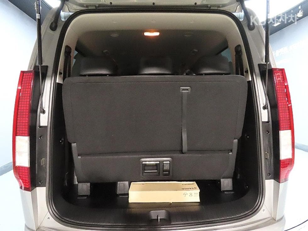 Hyundai Staria2.2 Tourer 11 Modern - 19