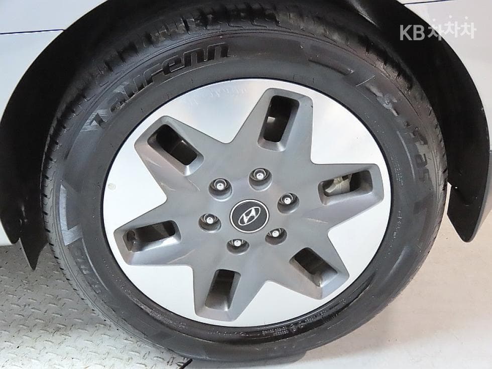 Hyundai Staria2.2 Tourer 11 Modern - 20