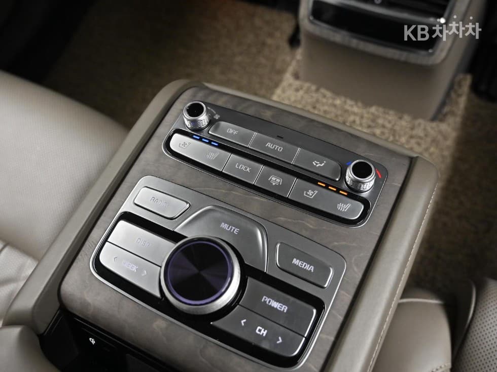Киа The New (фейслифт) K9(Второ поколение)3.8 GDI AWD 베스트셀렉션Ⅱ - 16