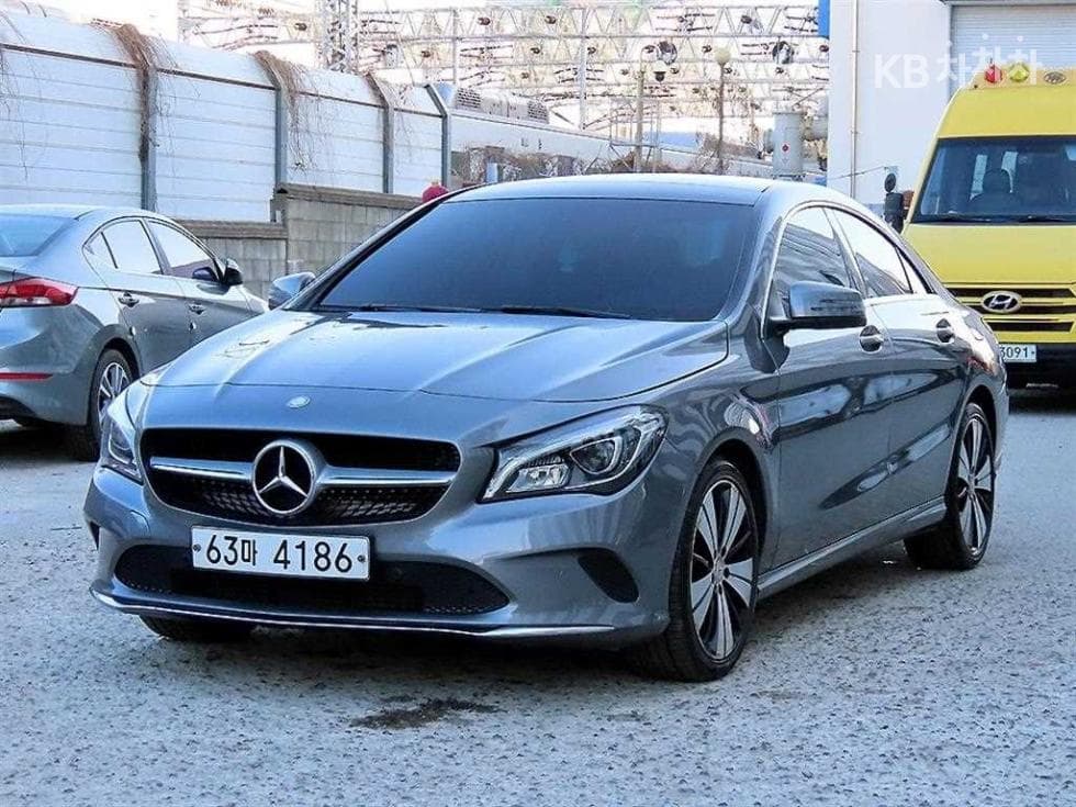 Mercedes-Benz CLA클래스 CLA250 4Matic C117(14~) - Image 1