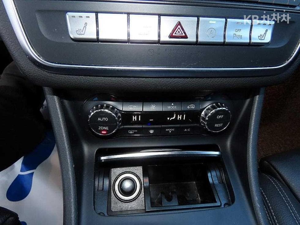 Mercedes-Benz CLA클래스CLA250 4Matic C117 - 13