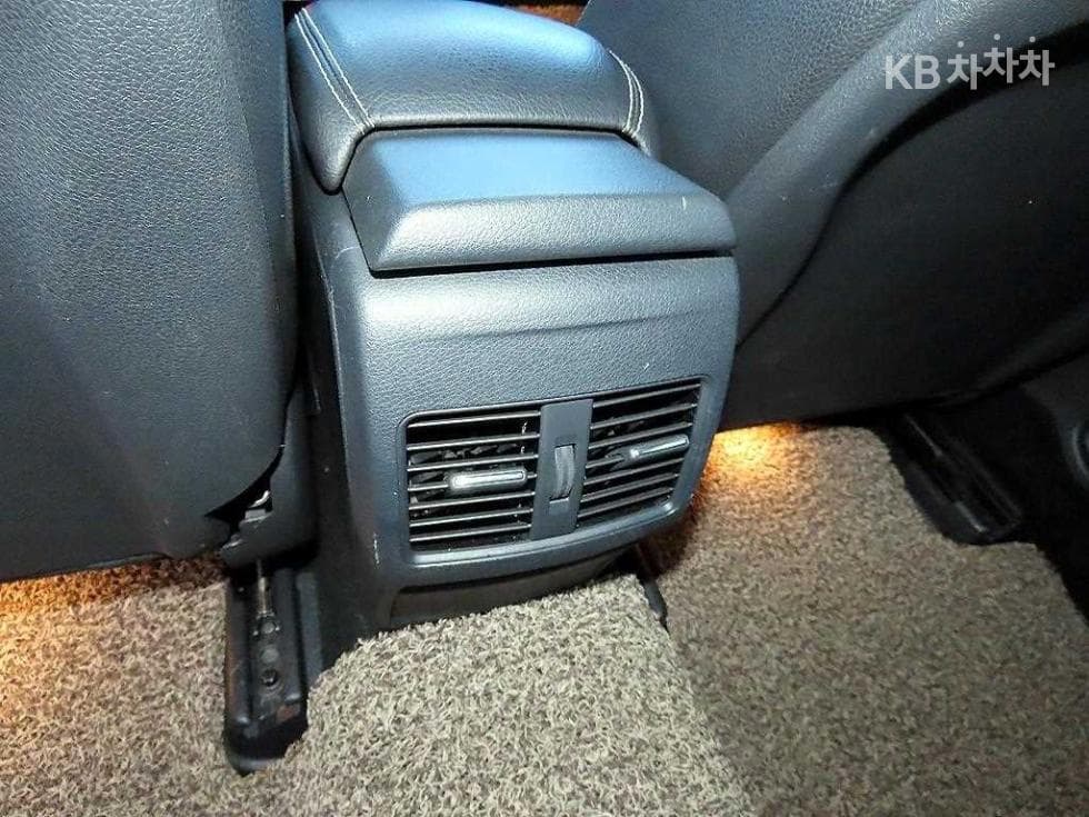 Mercedes-Benz CLA클래스CLA250 4Matic C117 - 17