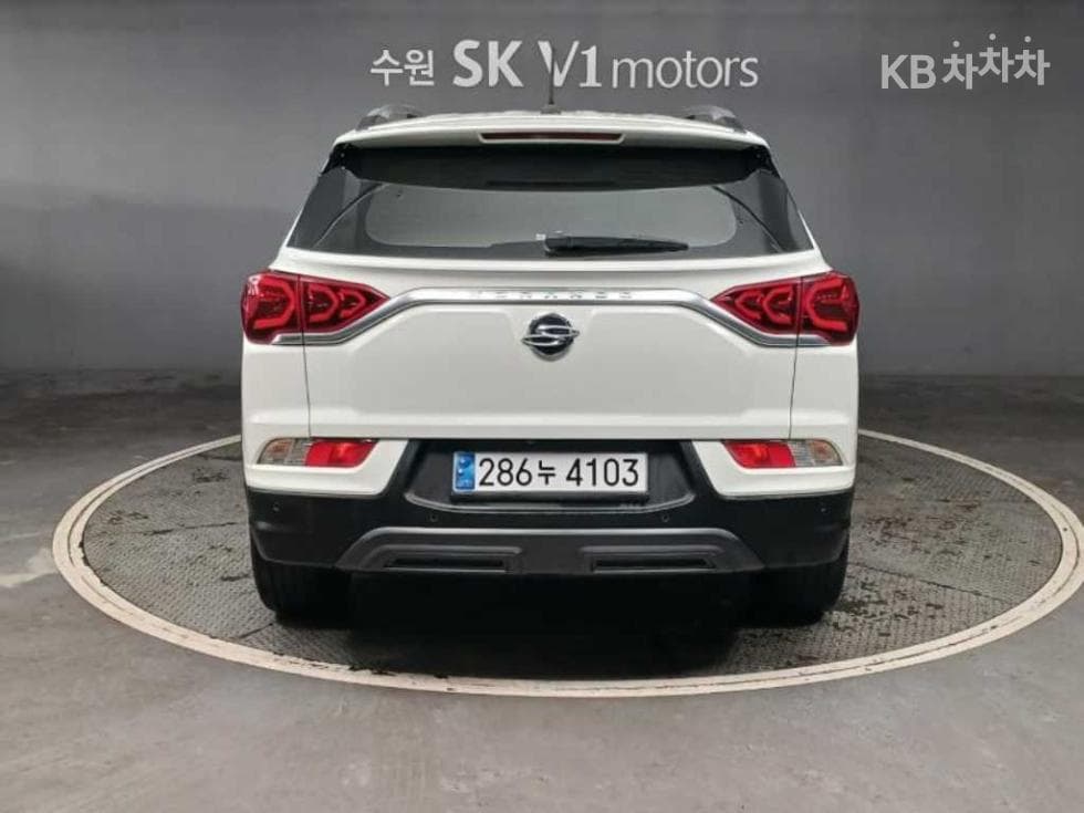 KG Mobility 뷰티플 코란도1.5 GDi Turbo 4WD C5 Plus - 4