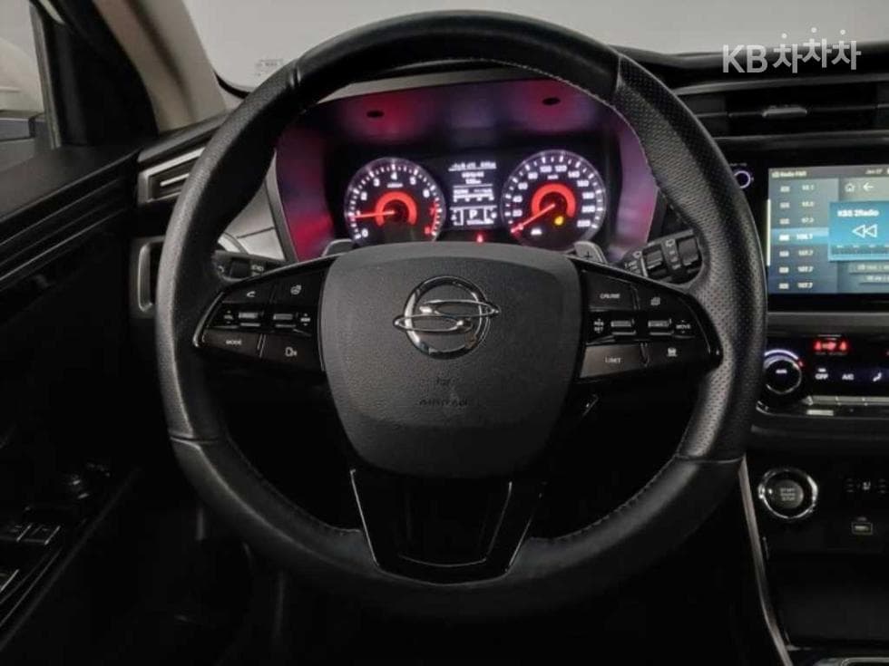 KG Mobility 뷰티플 코란도1.5 GDi Turbo 4WD C5 Plus - 17