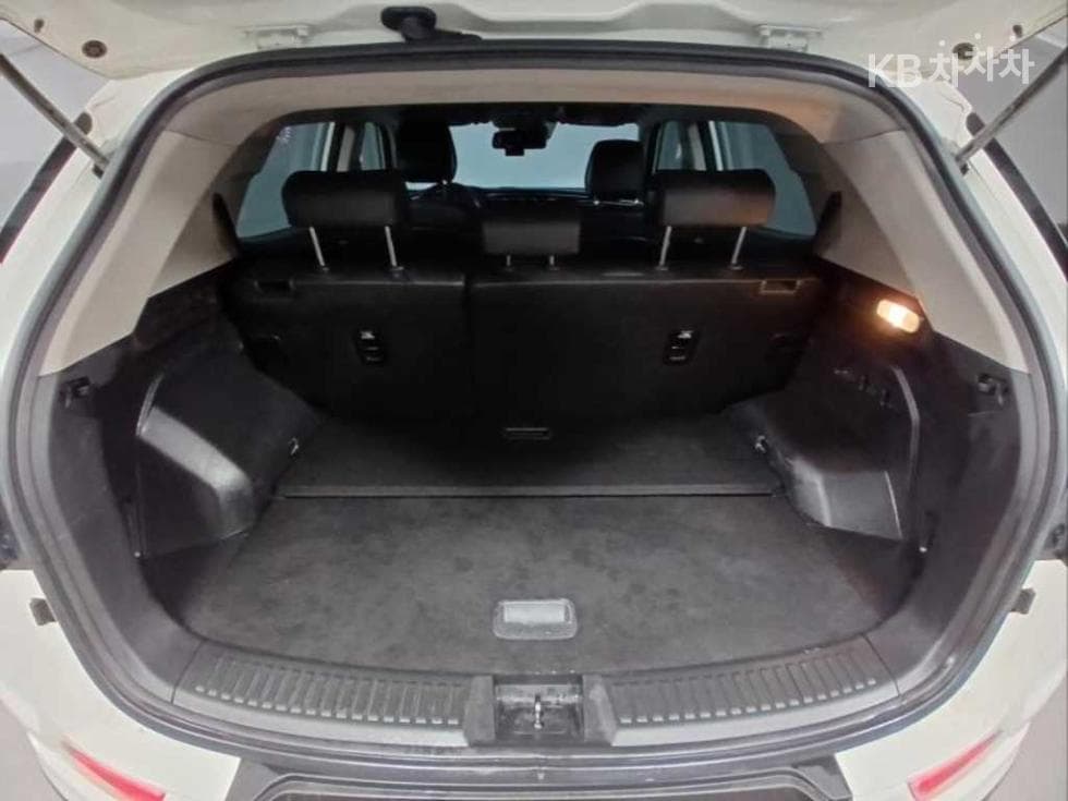 KG Mobility 뷰티플 코란도1.5 GDi Turbo 4WD C5 Plus - 18