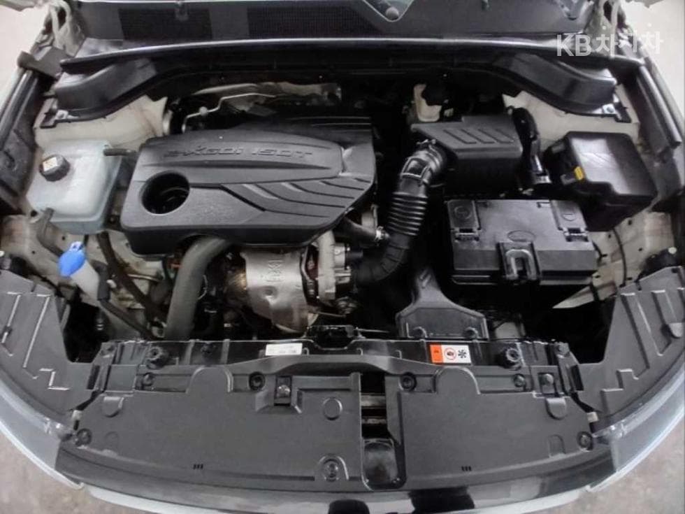 KG Mobility 뷰티플 코란도1.5 GDi Turbo 4WD C5 Plus - 19