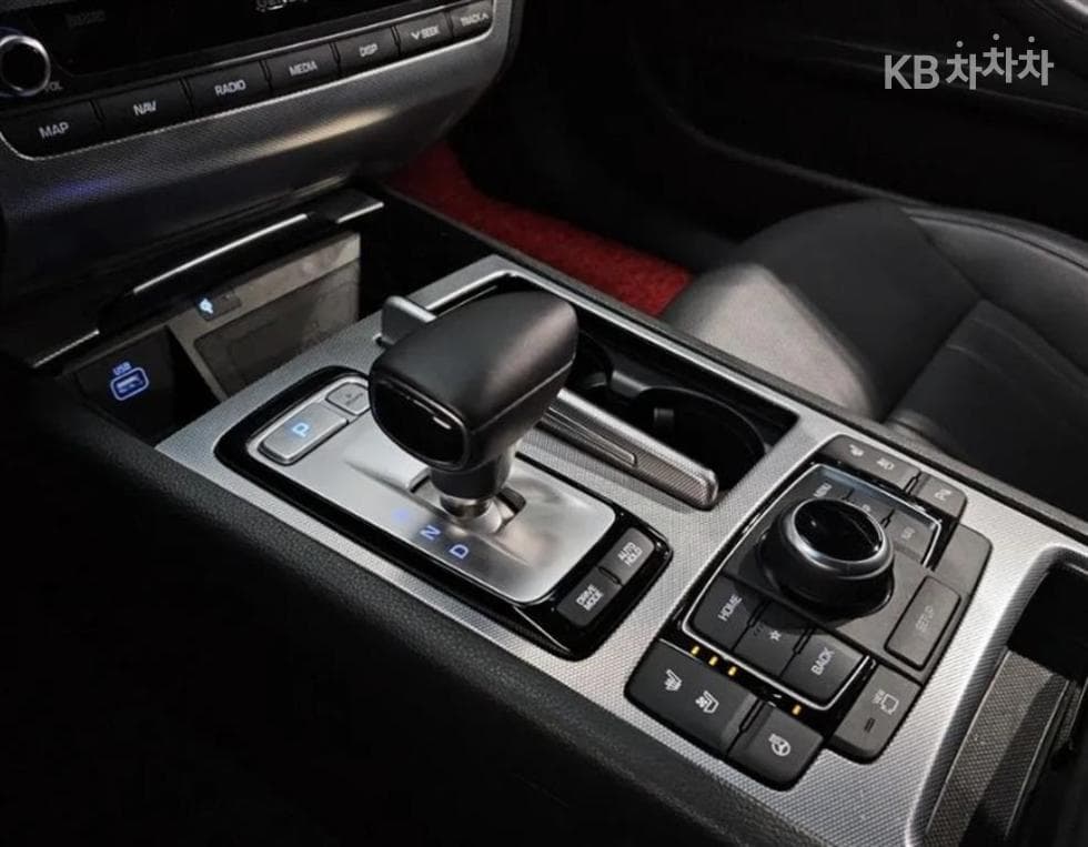 Genesis G803.3 GDI AWD Premium Luxury - 9