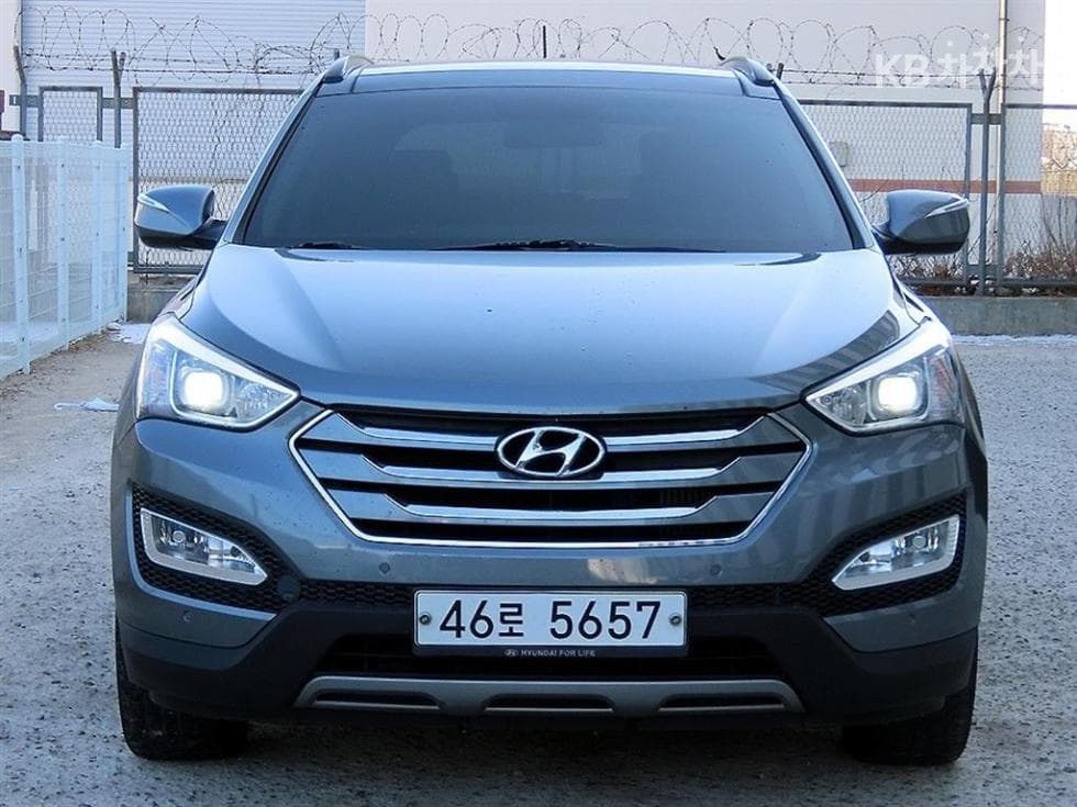 Хюндай Санта Фе DMХонда R-двигател 2.0 дизел 2WD EXCLUSIVE Стандартен