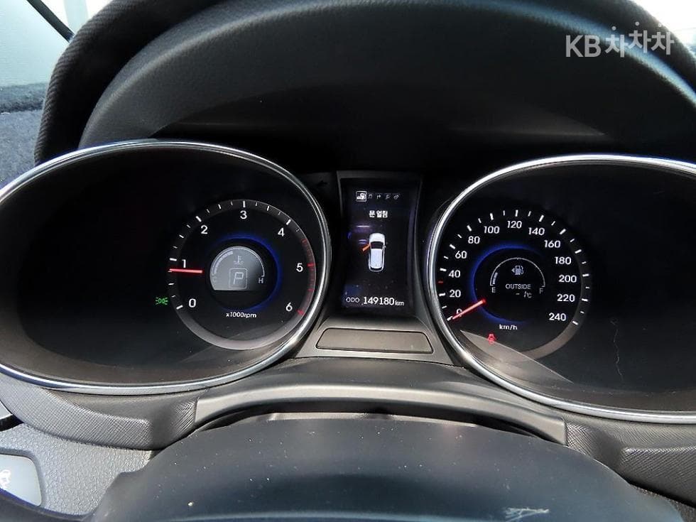 Хюндай Санта Фе DMХонда R-двигател 2.0 дизел 2WD EXCLUSIVE Стандартен - 9