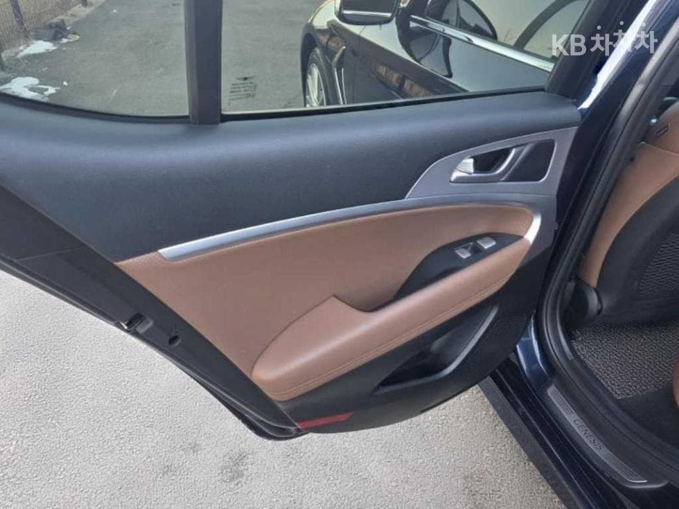 Genesis G702.2D AWD Elite - 7