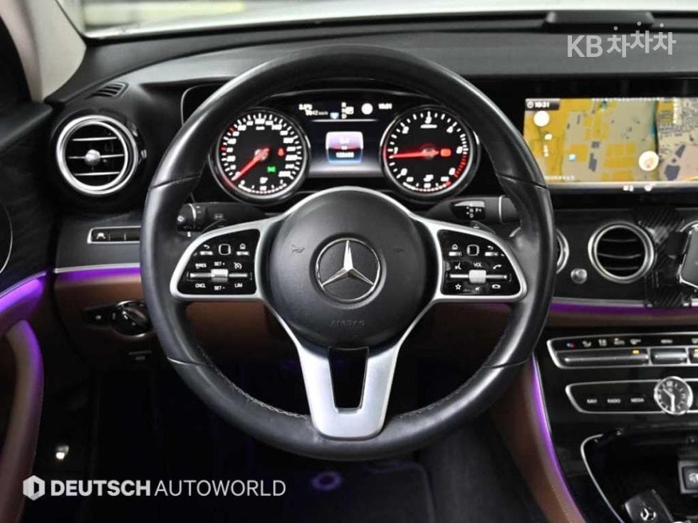 Mercedes-Benz E-Class (W213)E220d Avantgarde - 13