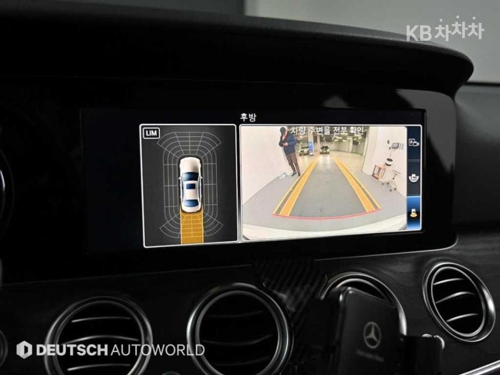 Mercedes-Benz E-Class (W213)E220d Avantgarde - 15