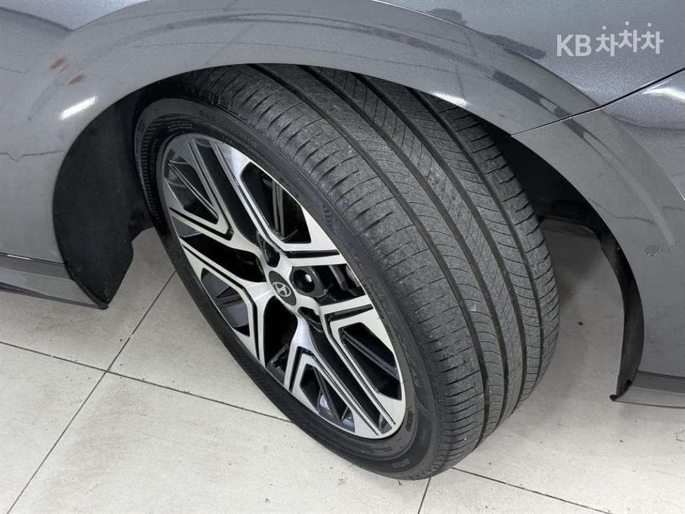 Hyundai The All New Grandeur (Azera) Hybrid1.6 Turbo Gasoline Exclusive - 8