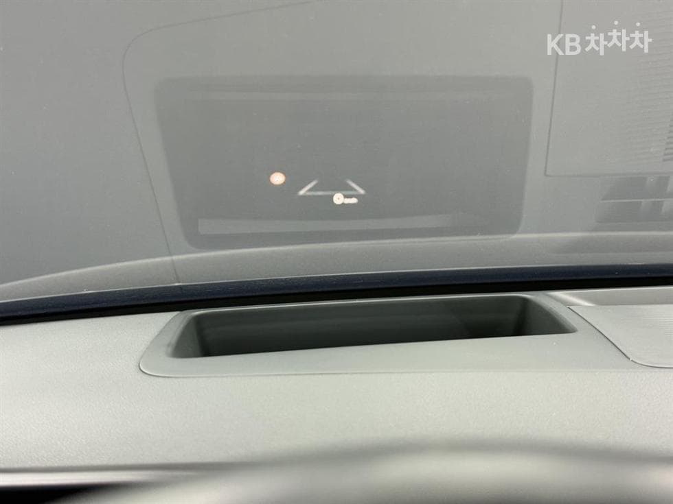 Hyundai The All New Grandeur (Azera) Hybrid1.6 Turbo Gasoline Exclusive - 12