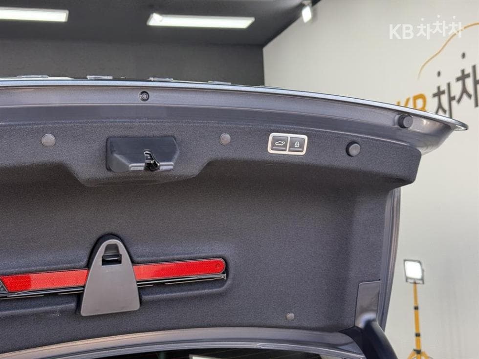 Hyundai The All New Grandeur (Azera) Hybrid1.6 Turbo Gasoline Exclusive - 20