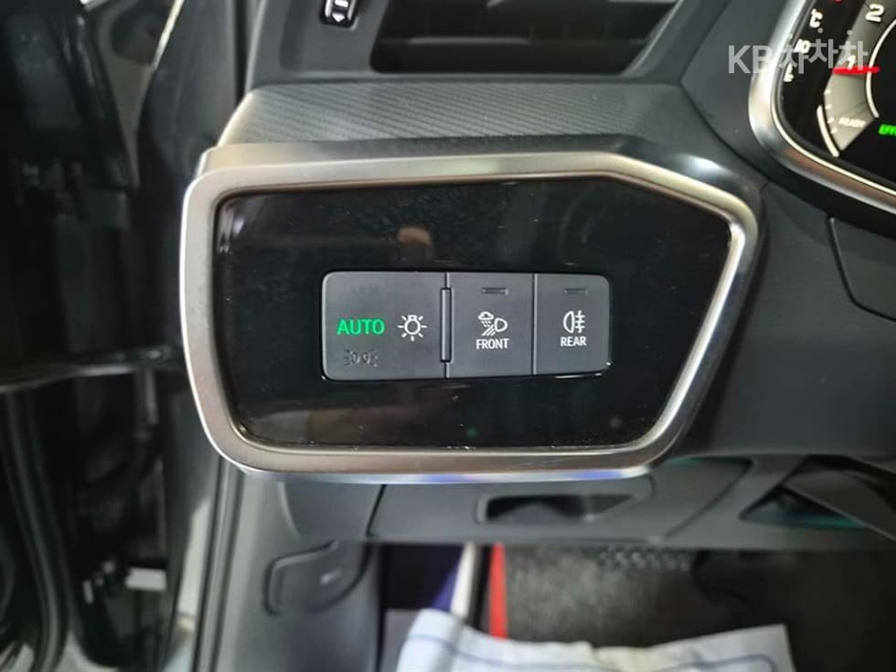 Audi A6(C8)45 TFSI Standard - 12