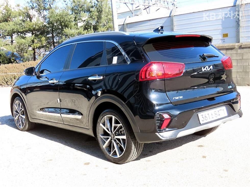 Киа The New (фейслифт) Ниро1.6 HEV Signature - 2