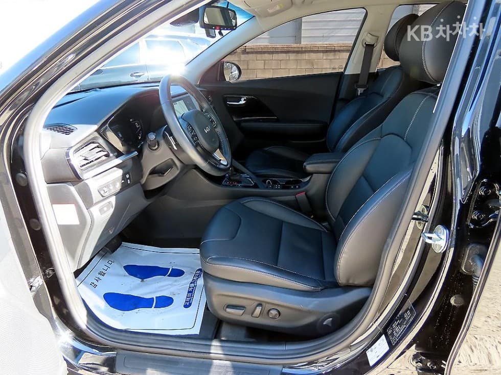 Киа The New (фейслифт) Ниро1.6 HEV Signature - 4