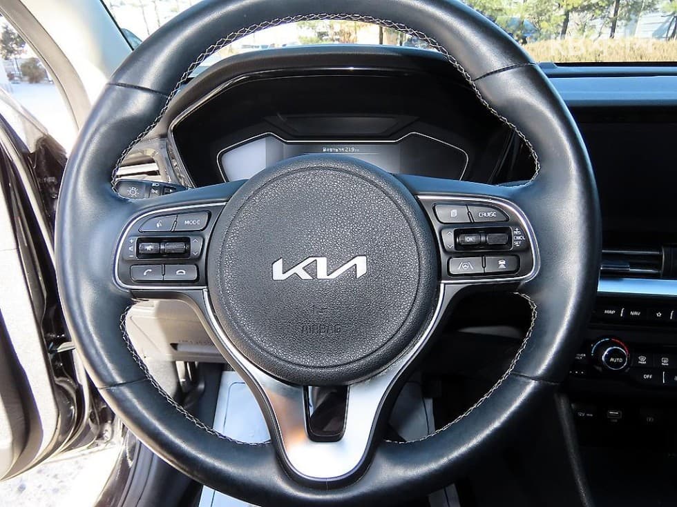 Киа The New (фейслифт) Ниро1.6 HEV Signature - 7