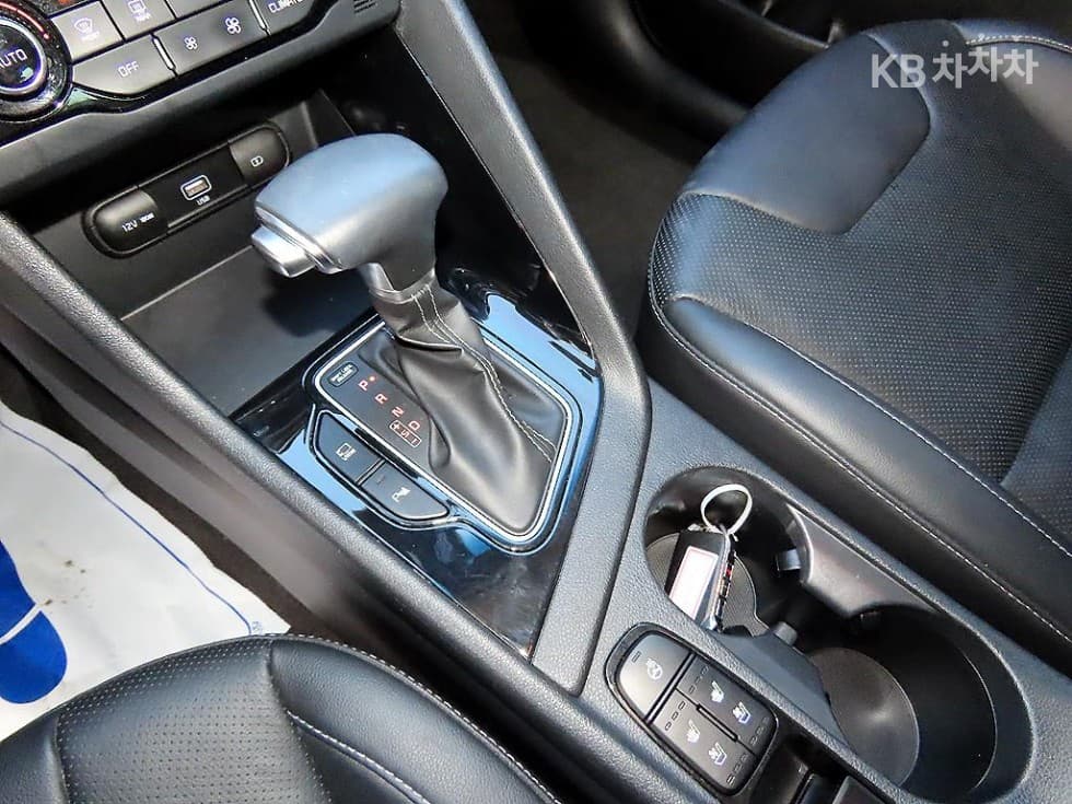 Киа The New (фейслифт) Ниро1.6 HEV Signature - 9