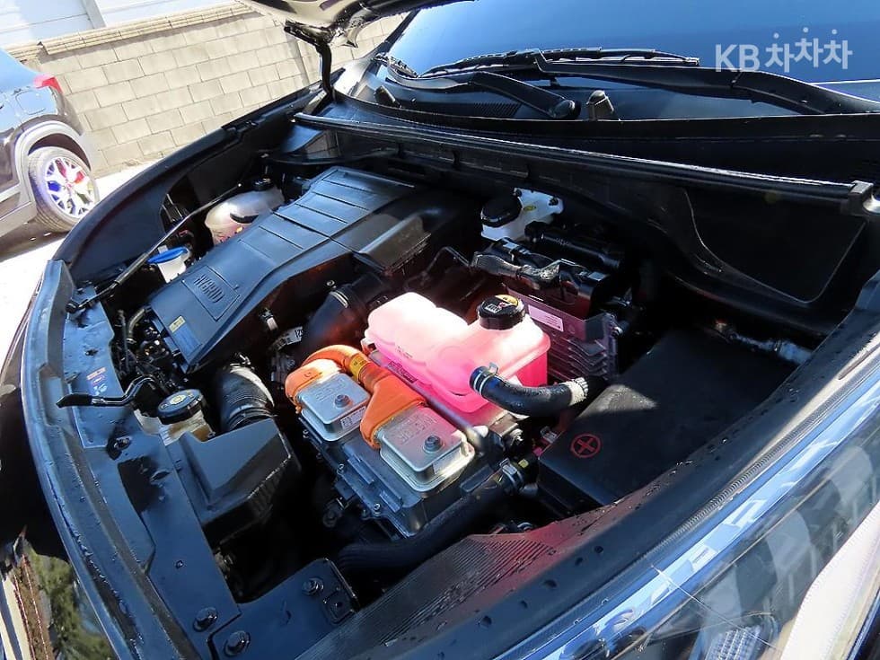 Киа The New (фейслифт) Ниро1.6 HEV Signature - 18