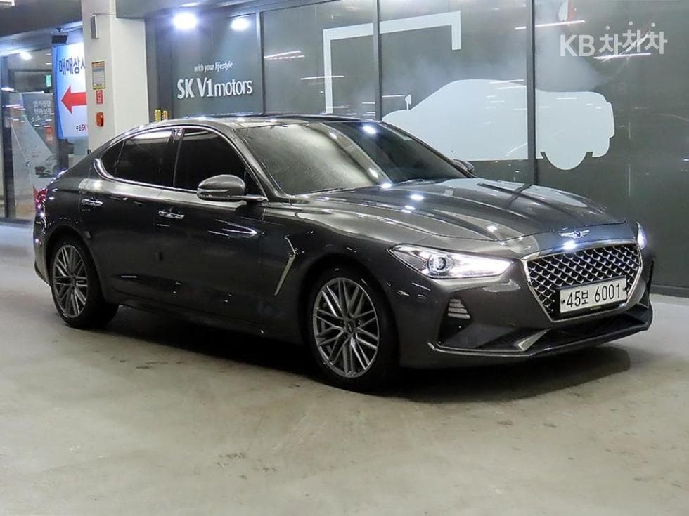 Genesis G70 2.0T Elite - Image 1