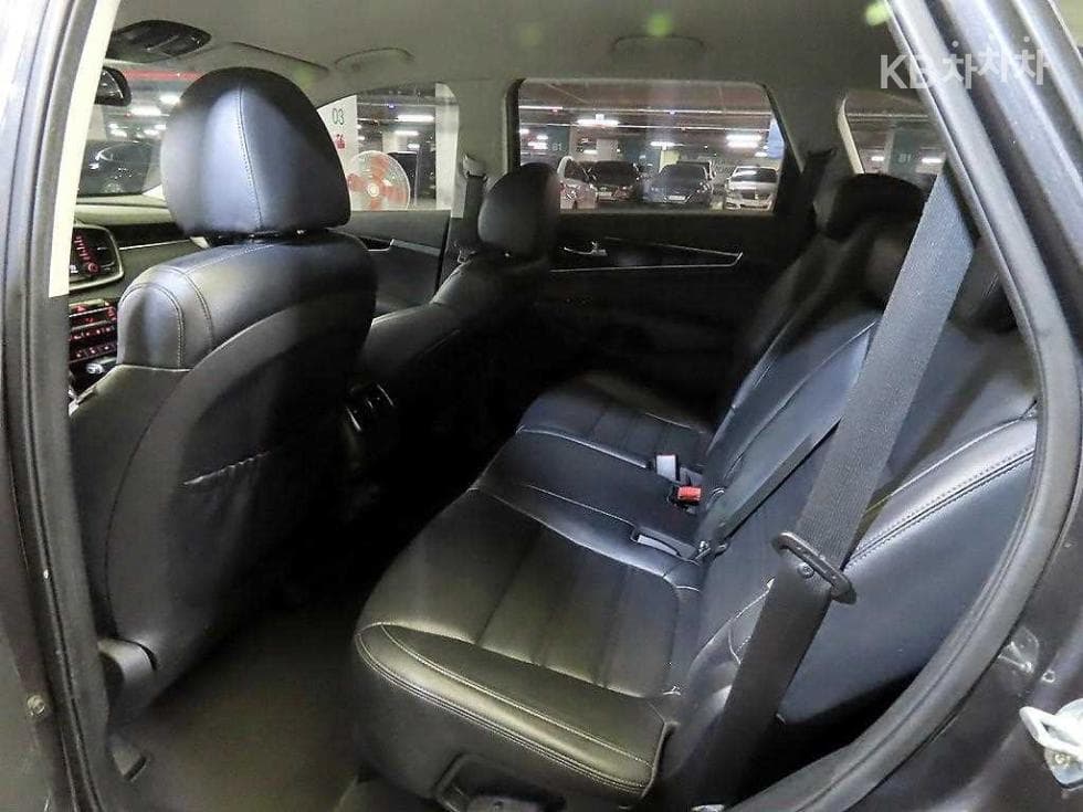 Kia The New (facelift) Sorento2.2 Diesel 2WD 넘버원 에디션 - 7