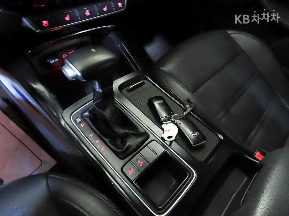 Kia The New (facelift) Sorento2.2 Diesel 2WD 넘버원 에디션 - 12
