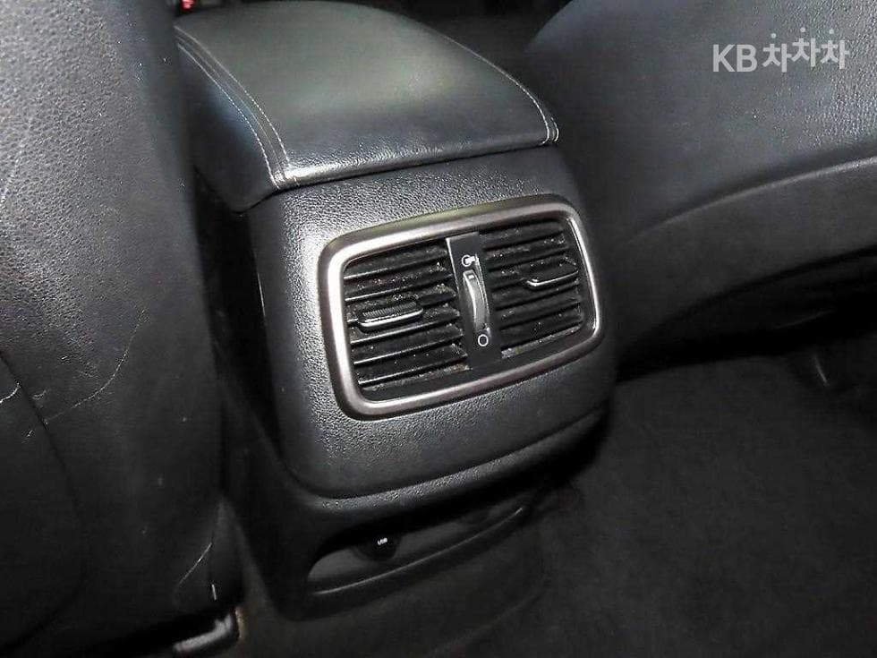 Kia The New (facelift) Sorento2.2 Diesel 2WD 넘버원 에디션 - 16