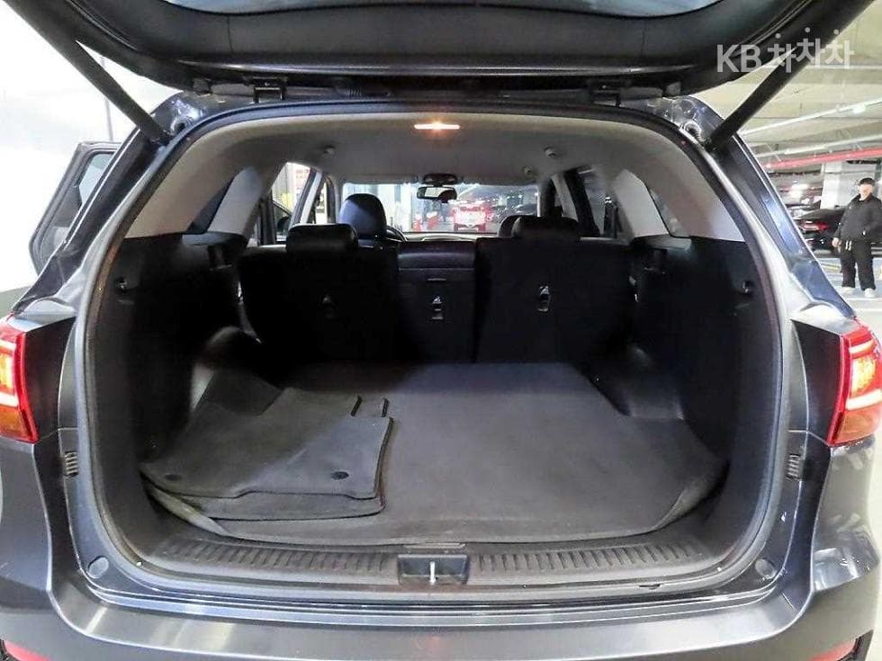 Kia The New (facelift) Sorento2.2 Diesel 2WD 넘버원 에디션 - 17