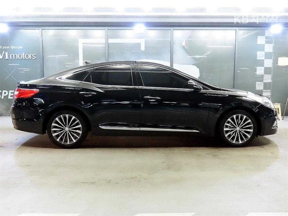 Hyundai Grandeur (Azera)HGHG300 Premium - 3