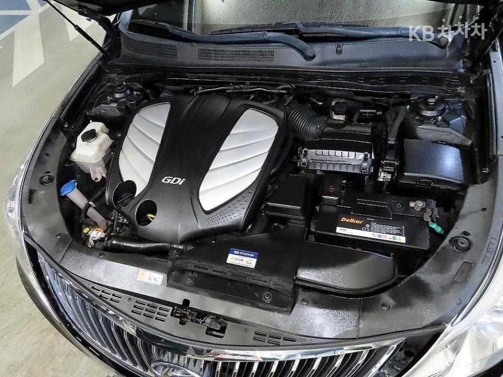Hyundai Grandeur (Azera)HGHG300 Premium - 19